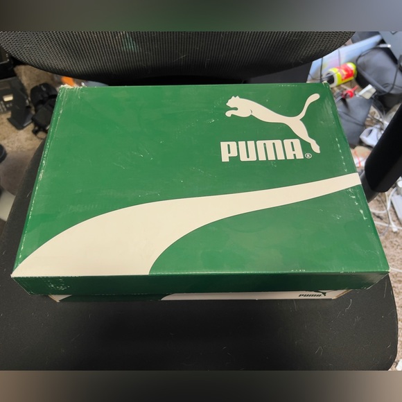 Brand Nee PUMA Suede Classic Mid Quilt. Size 10.5, black quilt and never worn. - Picture 2 of 8